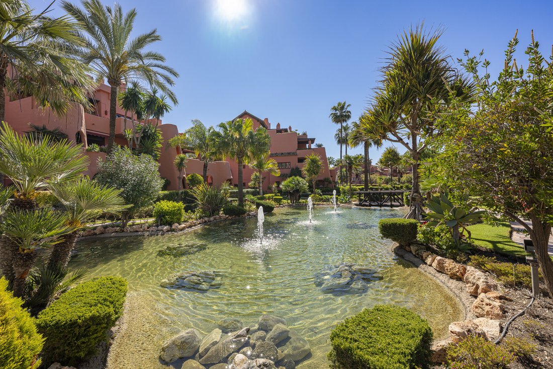 Penthouse in Gualdalmansa, Estepona, Andalusia 5 - 15732743