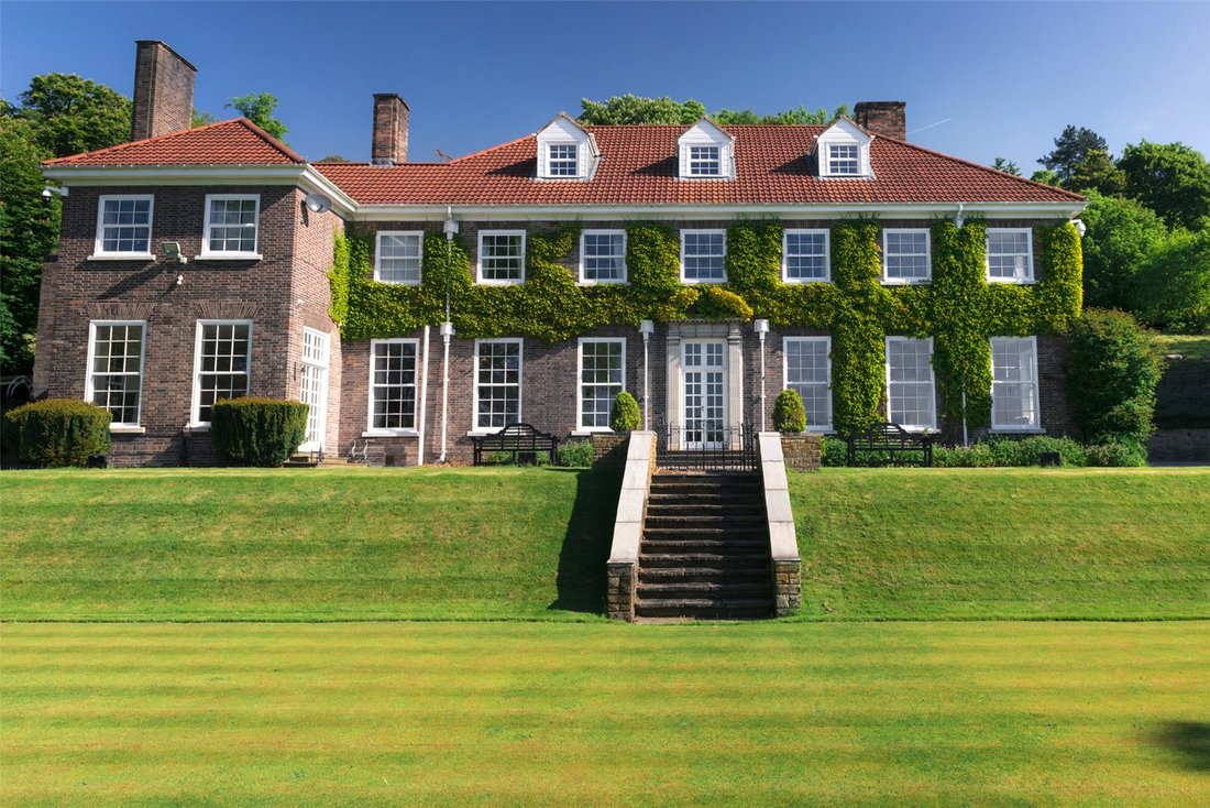 House in Rawdon, England 1 - 15732249