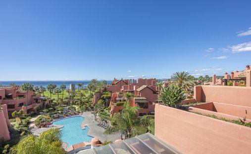 Penthouse in Gualdalmansa, Estepona, Andalusien 1