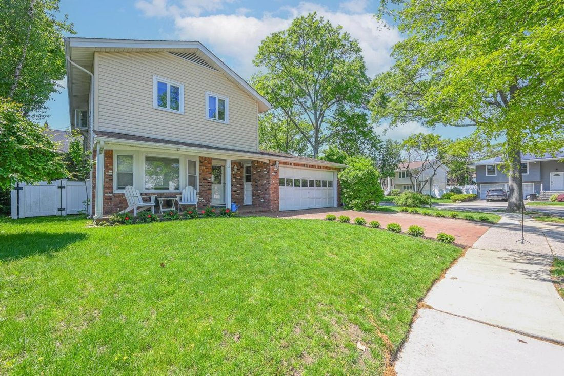 House in Port Washington, New York, United States 1 - 15734005