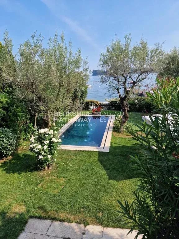 Villa in San Felice del Benaco, Lombardy, Italy 4 - 15732817