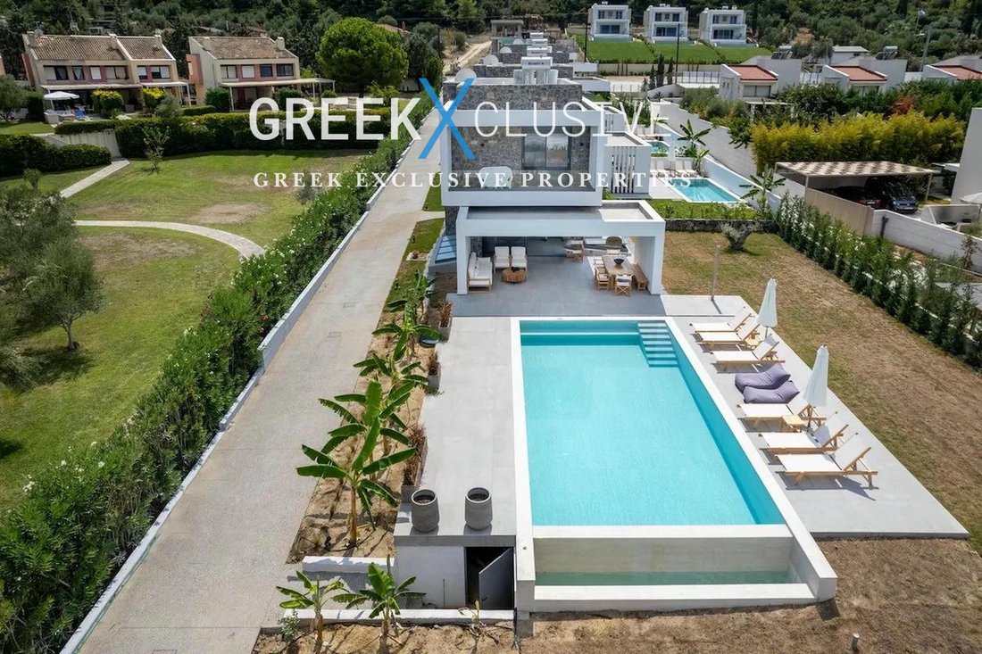 Villa in Nea Propontida, Macedonia and Thrace, Greece 1 - 15730743