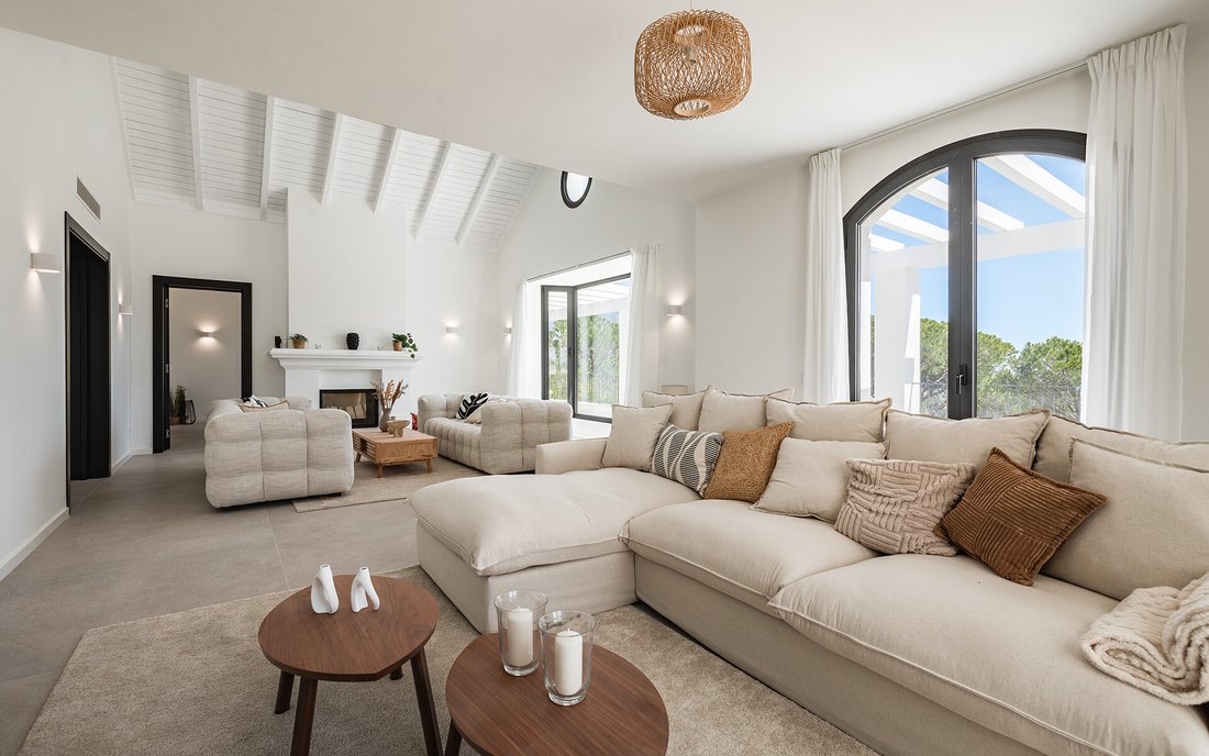 Villa in El Madroñal, Benahavis, Spain 4 - 15734458