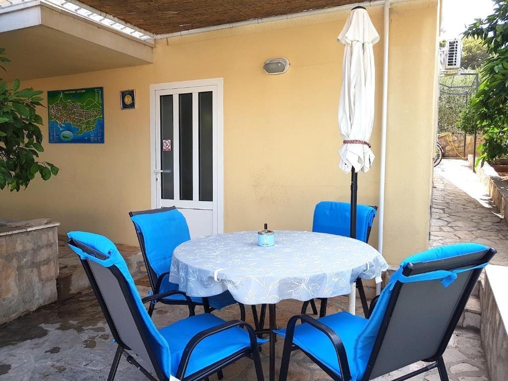 Supetar, Split-Dalmatia County, Croatia 5 - 15727051