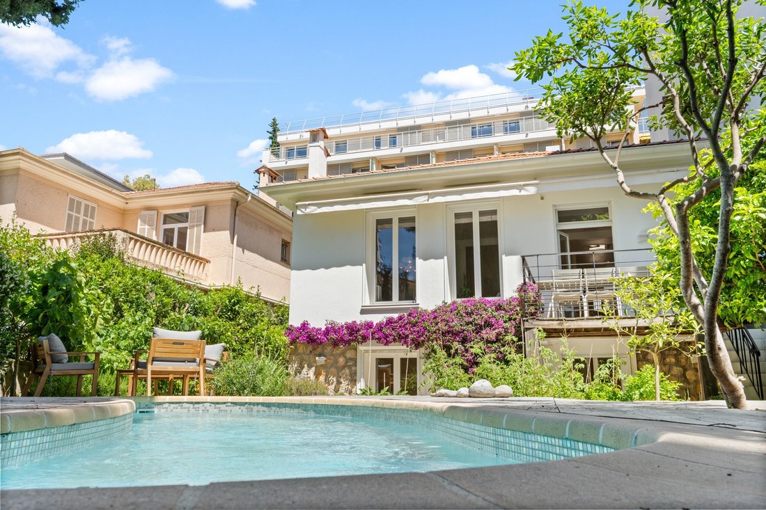 Townhouse in Saint Nicolas, Cannes, France 1 - 15735313