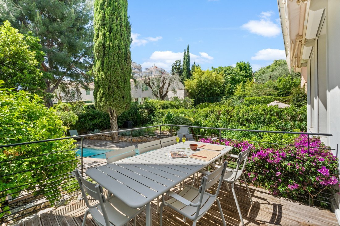 Townhouse in Saint Nicolas, Cannes, France 2 - 15735313