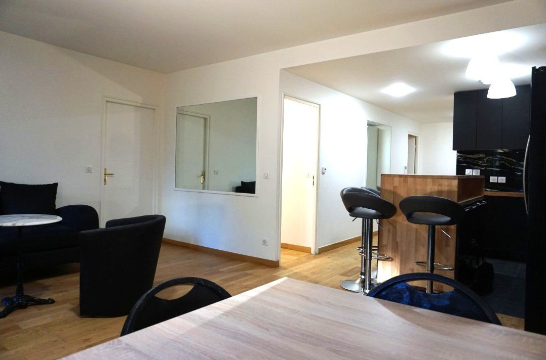 Apartment in Ile de la Jatte - Parc d'Orléans, Neuilly-sur-Seine, France 2 - 15735433