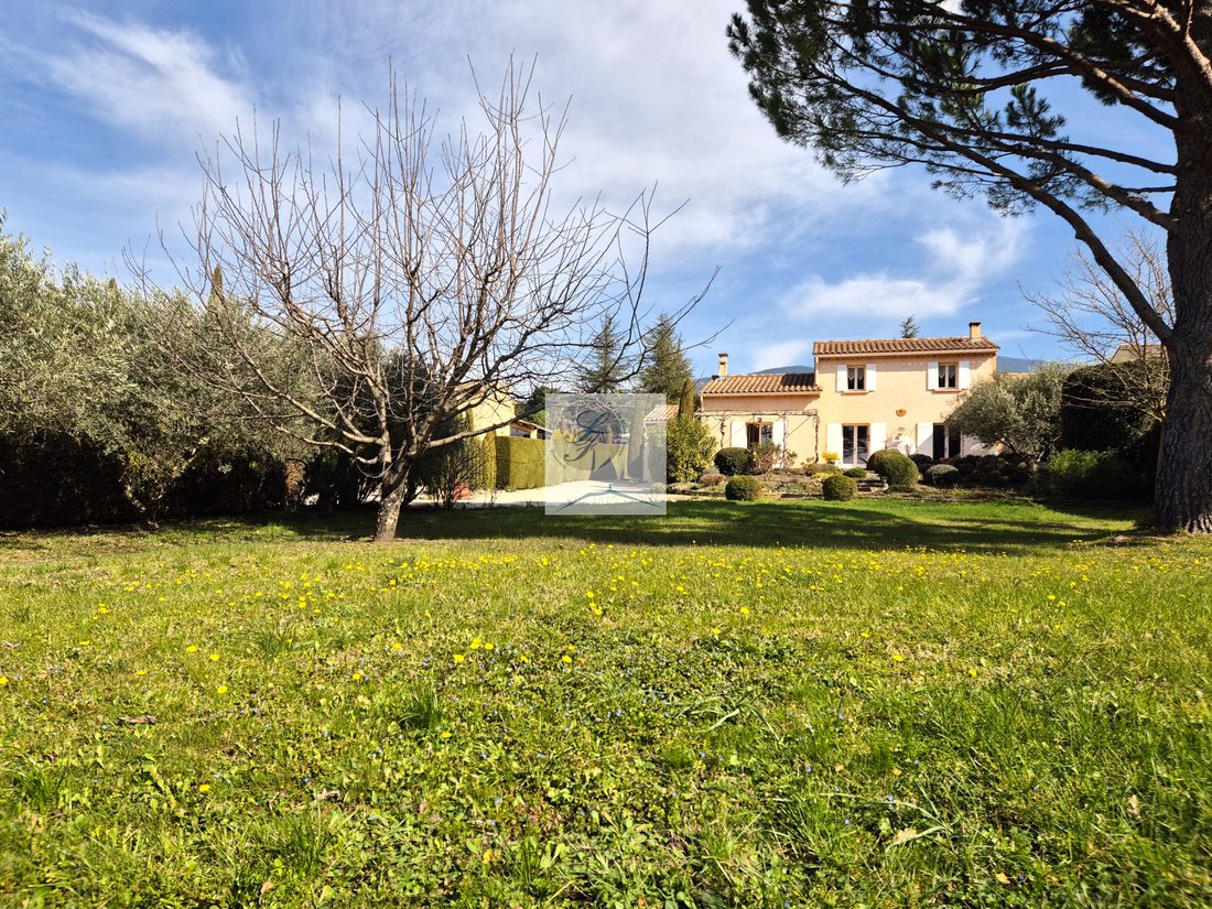 Villa in Bédoin, Provence-Alpes-Côte d'Azur, France 1 - 15735699