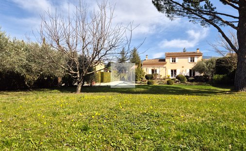 Villa in Bédoin, Provence-Alpes-Côte d'Azur, France 1