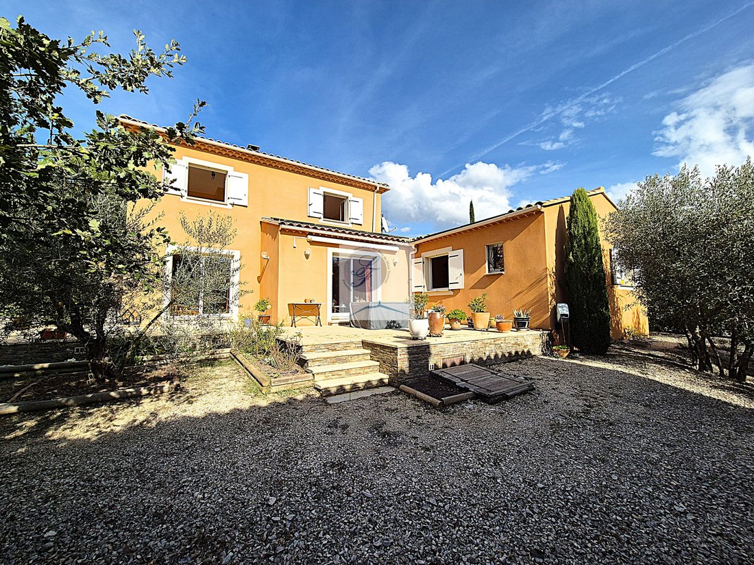 Villa in Bédoin, Provence-Alpes-Côte d'Azur, Frankreich 1 - 15735680