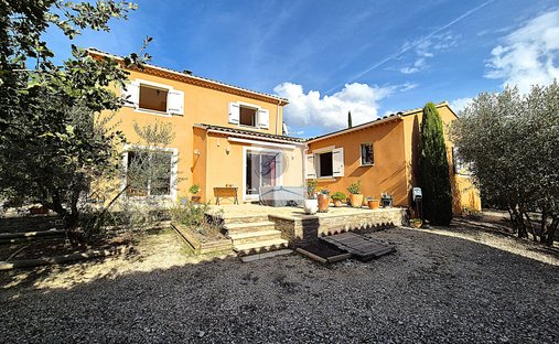 Villa in Bédoin, Provence-Alpes-Côte d'Azur, France 1