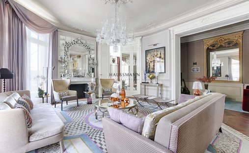 Apartment in Triangle d'Or, Paris 8e Arrondissement, Paris 1