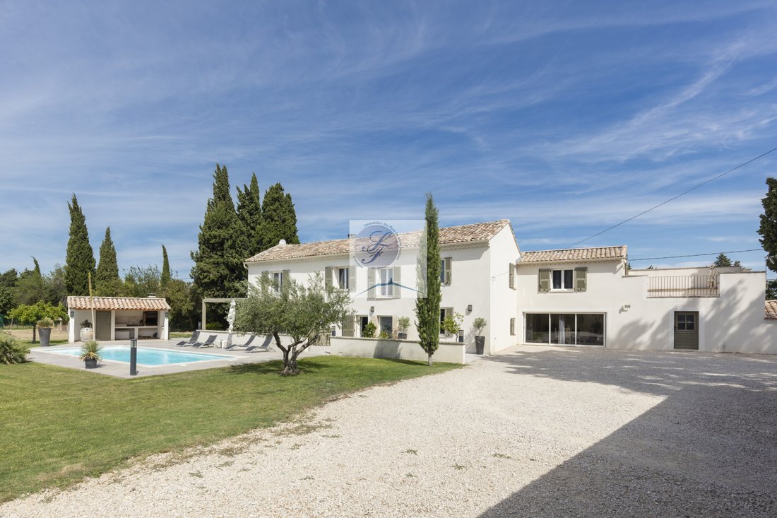House in Camaret-sur-Aigues, Provence-Alpes-Côte d'Azur, France 2 - 15735890