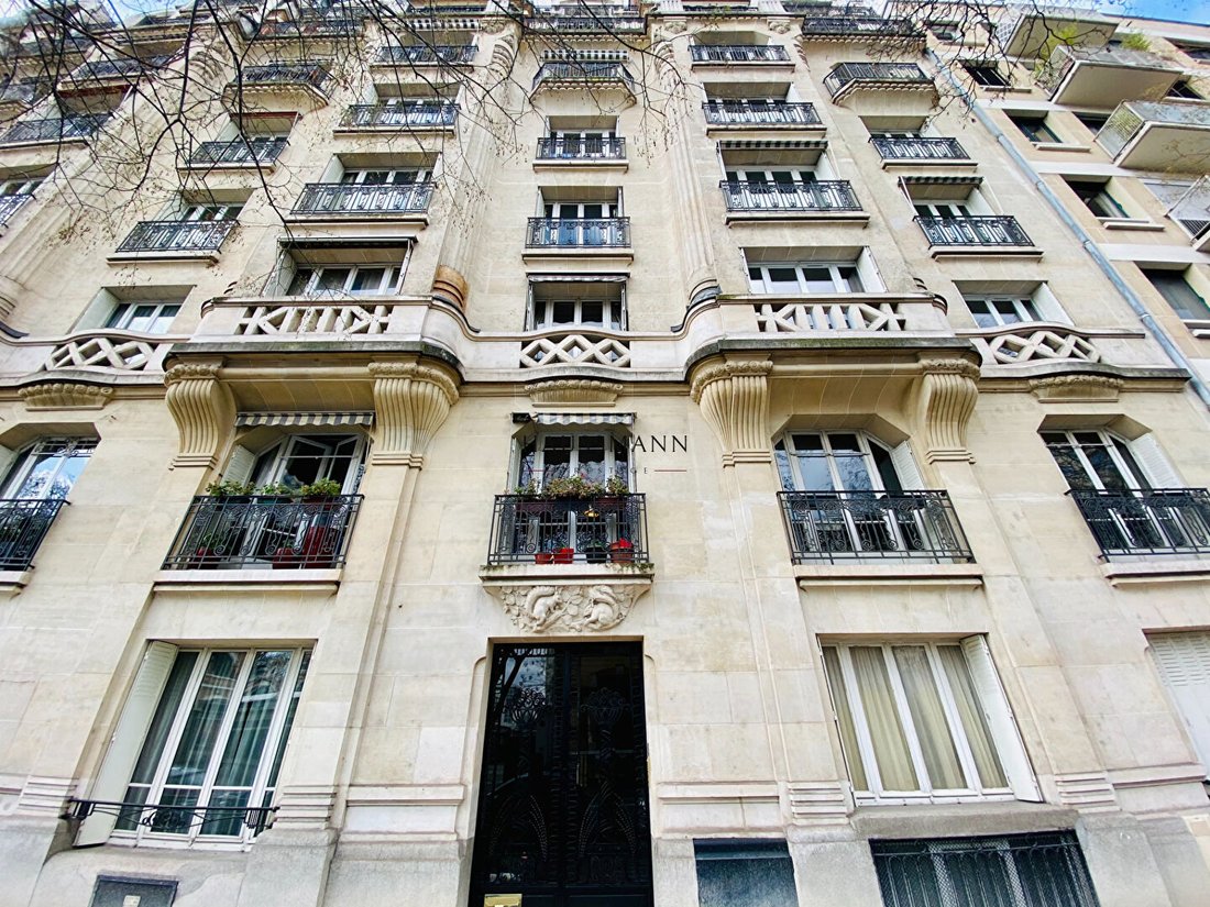 Apartment in Courcelles-Wagram, Paris 17e Arrondissement, Paris 2 - 15735436