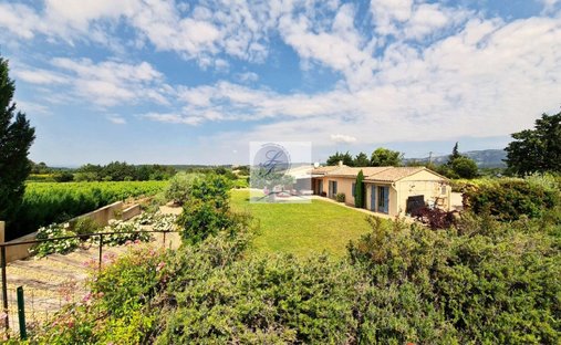 Villa in Bédoin, Provence-Alpes-Côte d'Azur, France 1