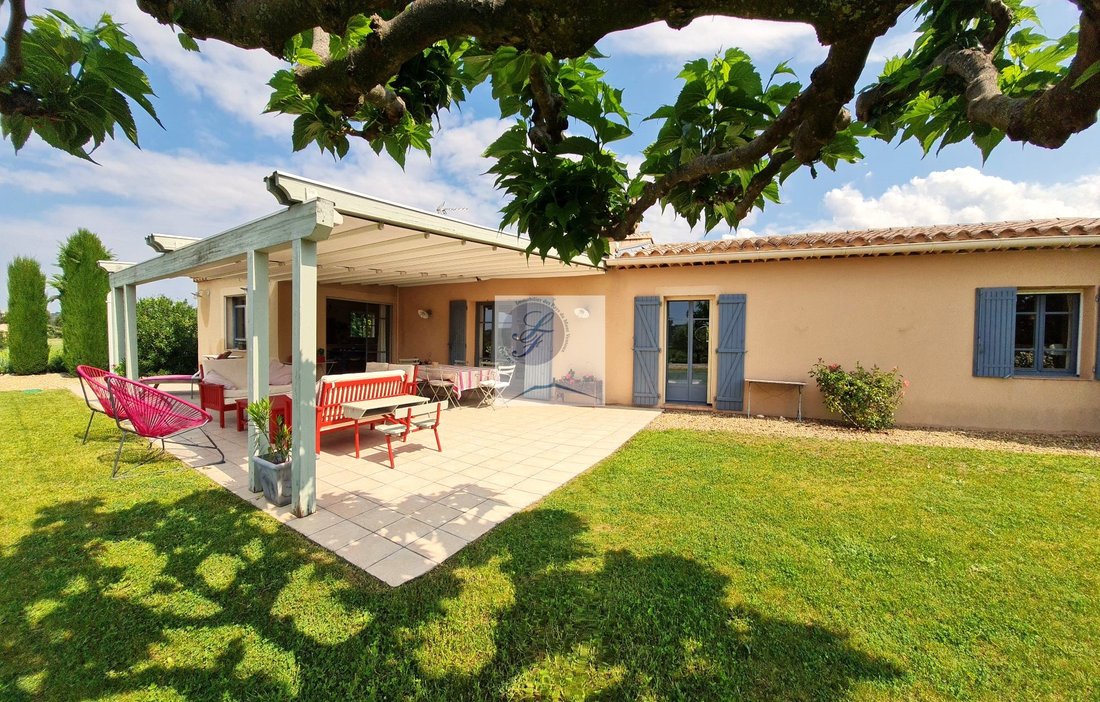 Villa in Bédoin, Provence-Alpes-Côte d'Azur, France 2 - 15735529
