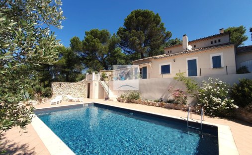 Villa in Bédoin, Provence-Alpes-Côte d'Azur, France 1