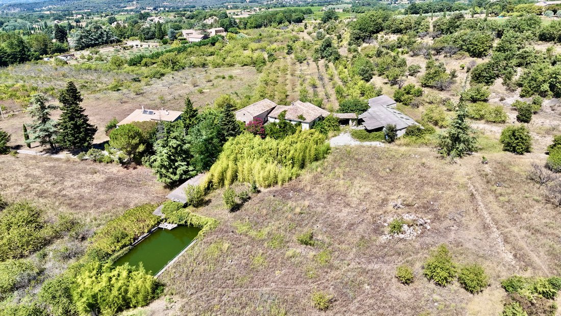 Estate in Malaucène, Provence-Alpes-Côte d'Azur, France 4 - 15735840