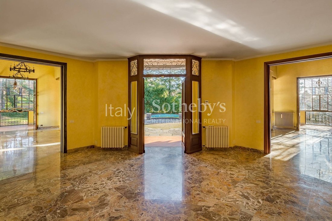 House in Carimate, Lombardy, Italy 3 - 10810947