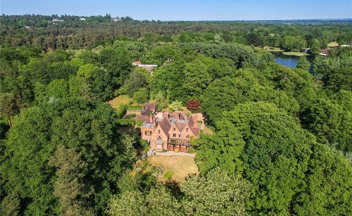 Casa a Elmbridge, Inghilterra 1