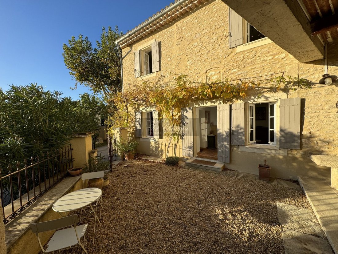 House in Gordes, Provence-Alpes-Côte d'Azur, France 1 - 15735636