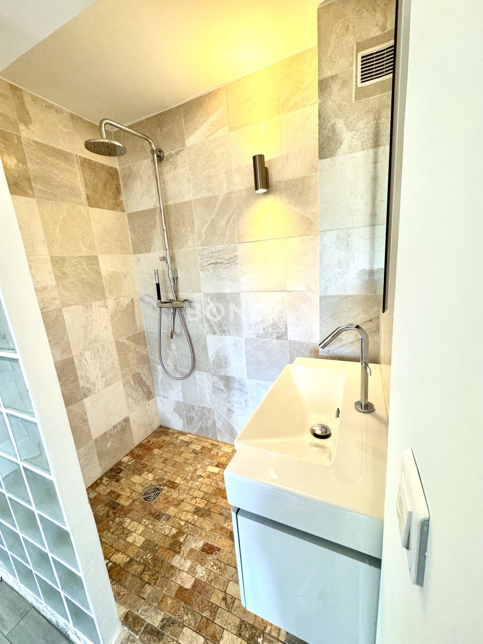 Apartment in Granettes-Jauberte-Sainte Anne, Aix-en-Provence, France 4 - 15735697