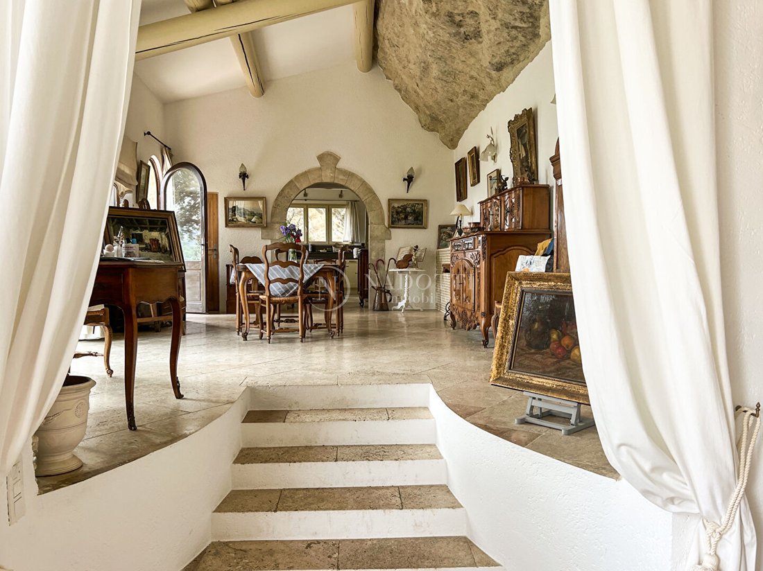 House in Goult, Provence-Alpes-Côte d'Azur, France 5 - 15735946