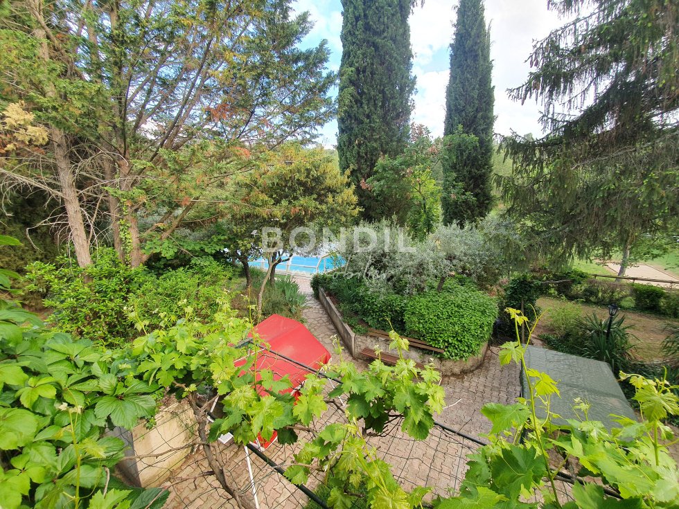 House in Grambois, Provence-Alpes-Côte d'Azur, France 5 - 15735549