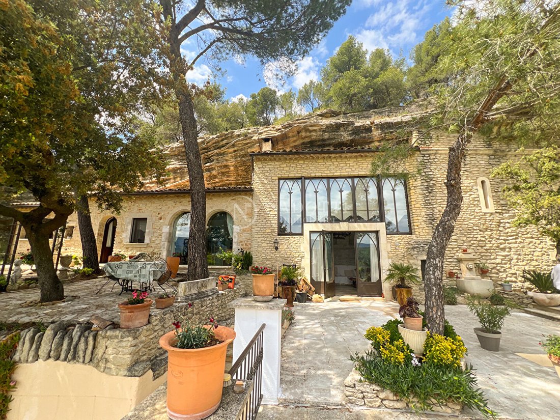 House in Goult, Provence-Alpes-Côte d'Azur, France 3 - 15735946