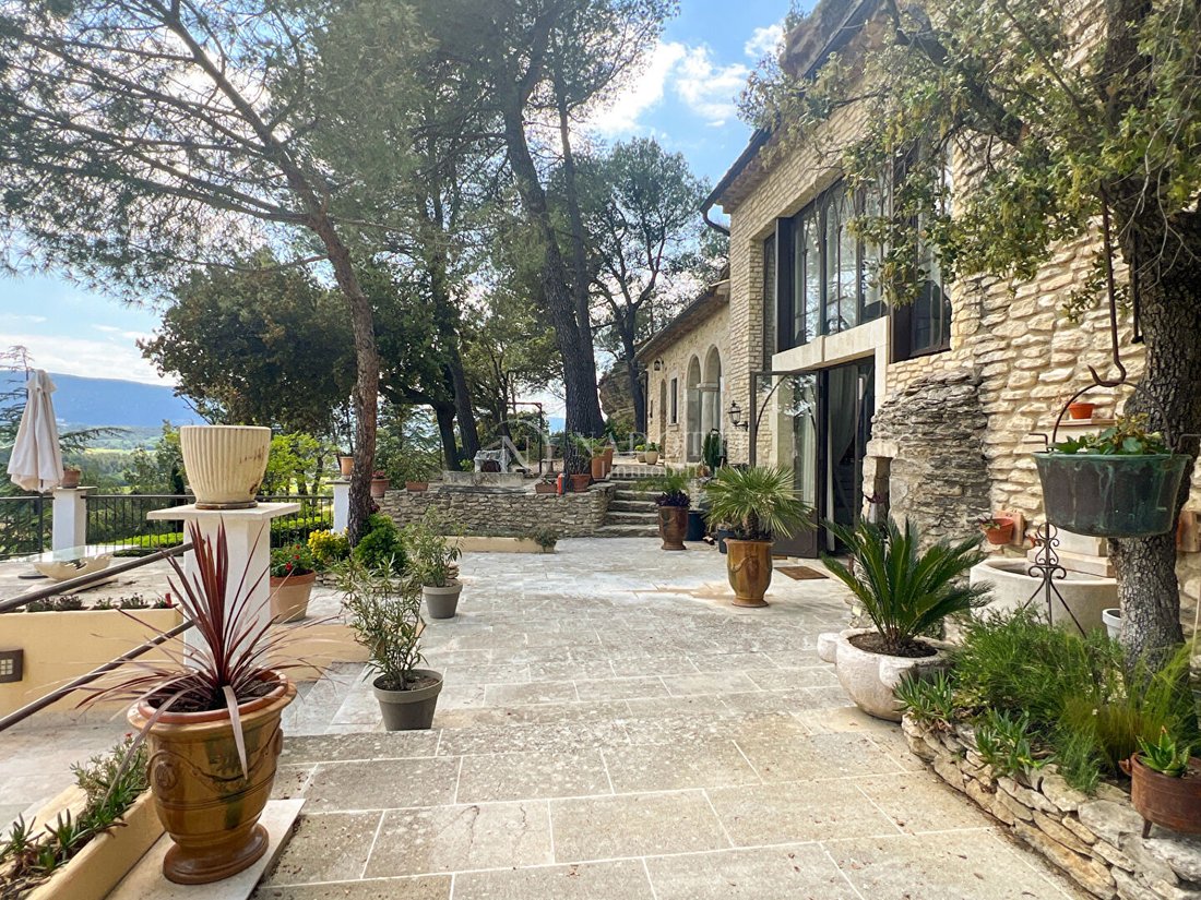 House in Goult, Provence-Alpes-Côte d'Azur, France 4 - 15735946