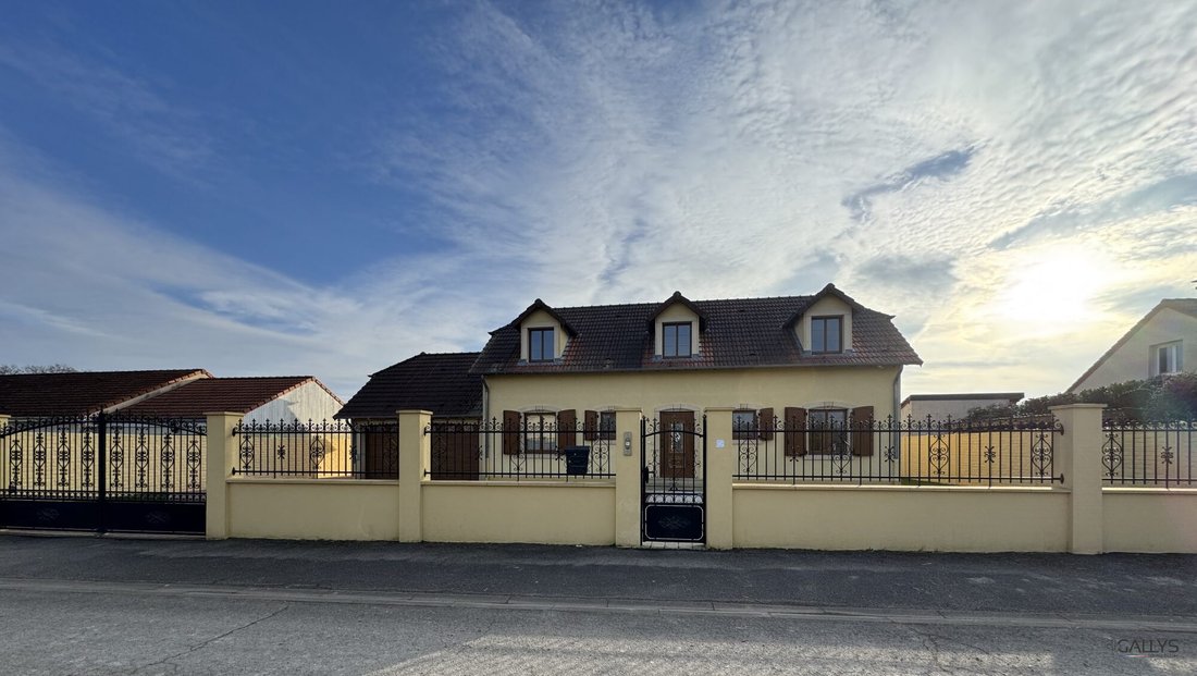 House in Launstroff, Grand Est, France 2 - 15735185