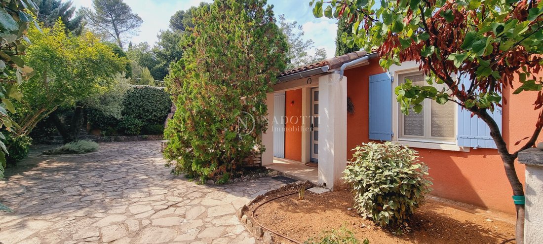 House in Roussillon, Provence-Alpes-Côte d'Azur, France 2 - 15735917
