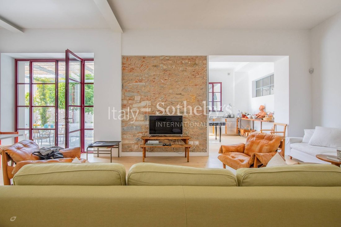 House in Pietrasanta, Tuscany, Italy 3 - 14943576