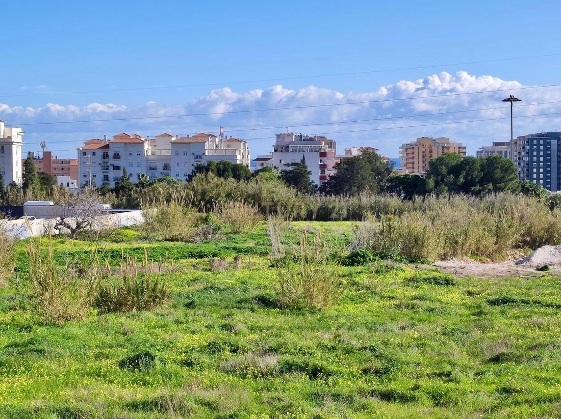 Land in Fuengirola, Andalusia, Spain 3 - 15106321