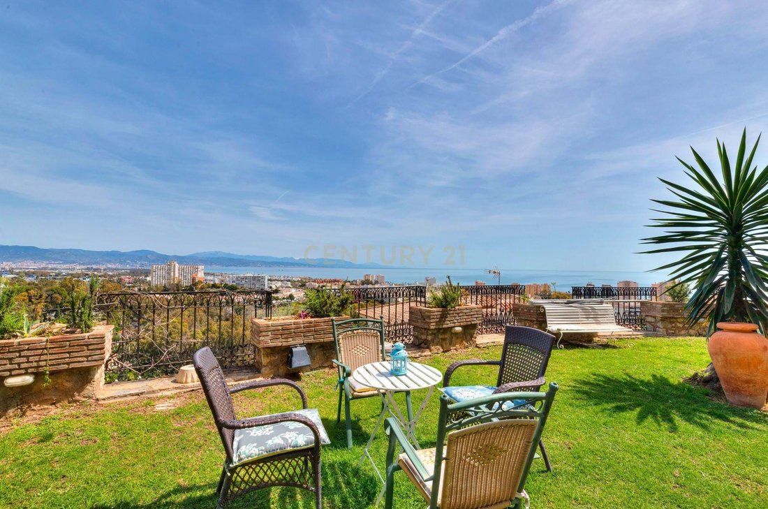 Whispers of the Moorish Sea: A Castle’s Timeless Embrace on Andalusia’s Golden Coast