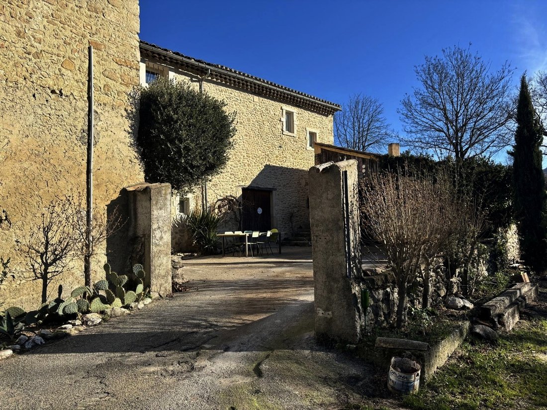 House in Rochefort-en-Valdaine, Auvergne-Rhône-Alpes, France 1 - 15735985