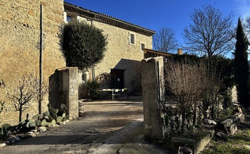 House in Rochefort-en-Valdaine, Auvergne-Rhône-Alpes, France 1