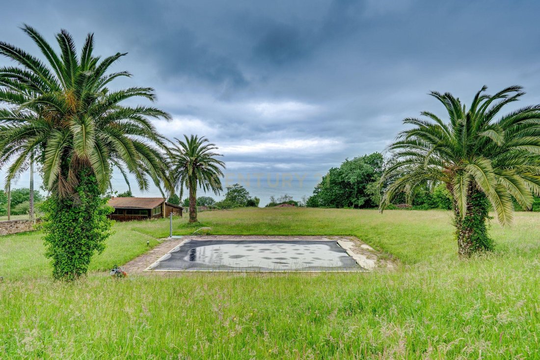 Villa in Mendebaldea, Donostia-San Sebastian, Spain 4 - 15733859