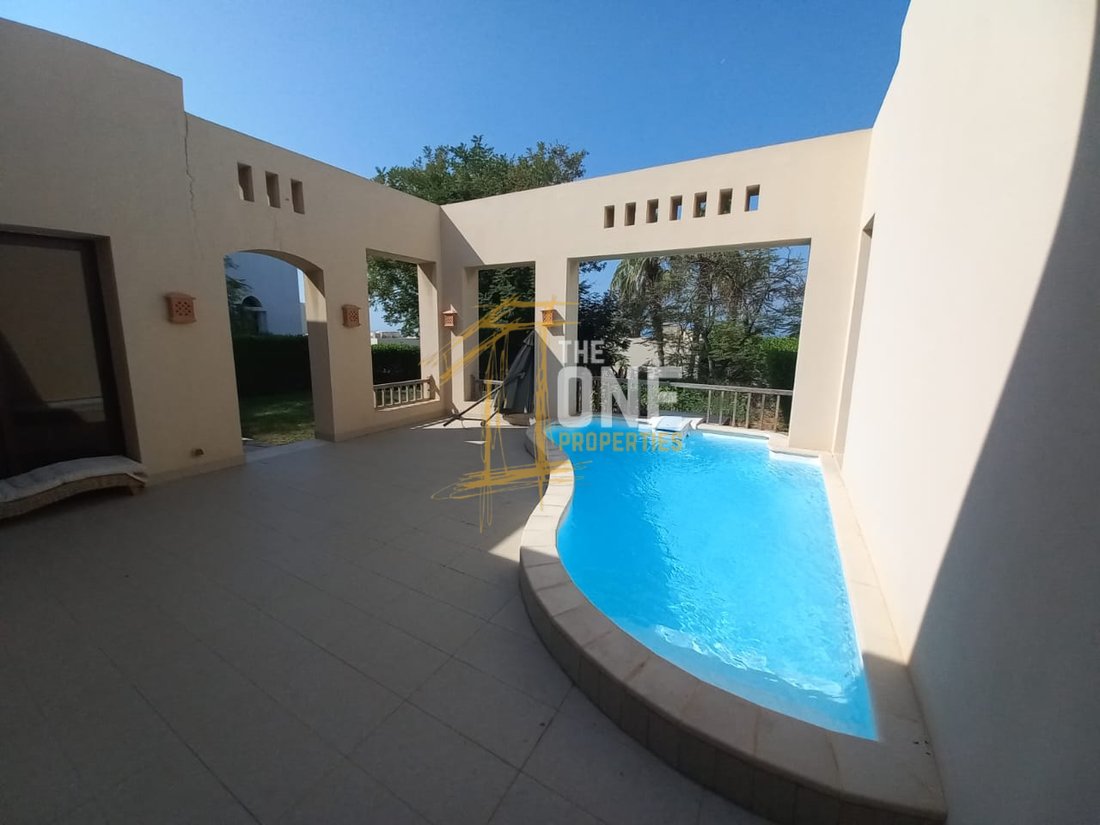 Villa in Al Arqoub, Ras al-Khaimah Emirate, United Arab Emirates 2 - 15735986