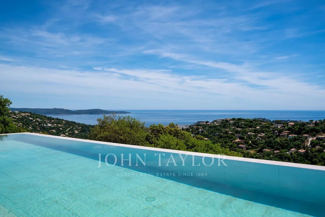 House in Cavalaire-sur-Mer, Provence-Alpes-Côte d'Azur, France 2 - 15735990