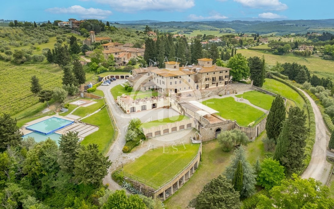 Villa in Barberino Val d'Elsa, Tavarnelle Val di Pesa, Tuscany 1 - 15736689