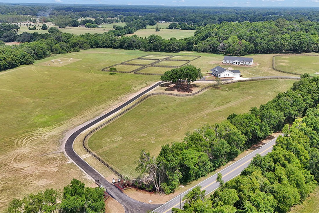 Farm Ranch in Reddick, Florida, United States 1 - 15736711