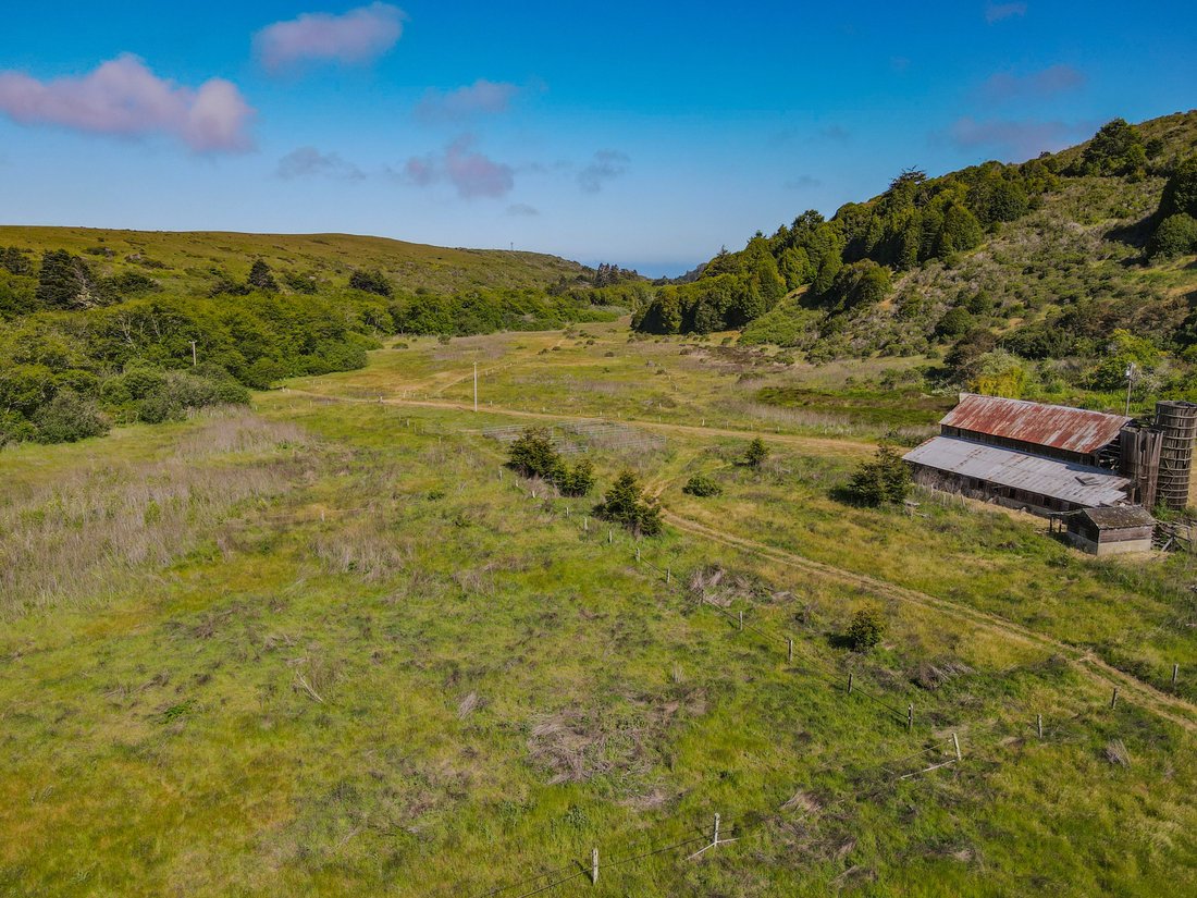 Farm Ranch in Manchester, California, United States 4 - 15736729