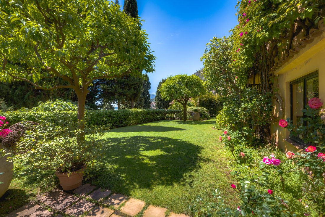 House in Cap Martin, Roquebrune-Cap-Martin, France 2 - 15736806