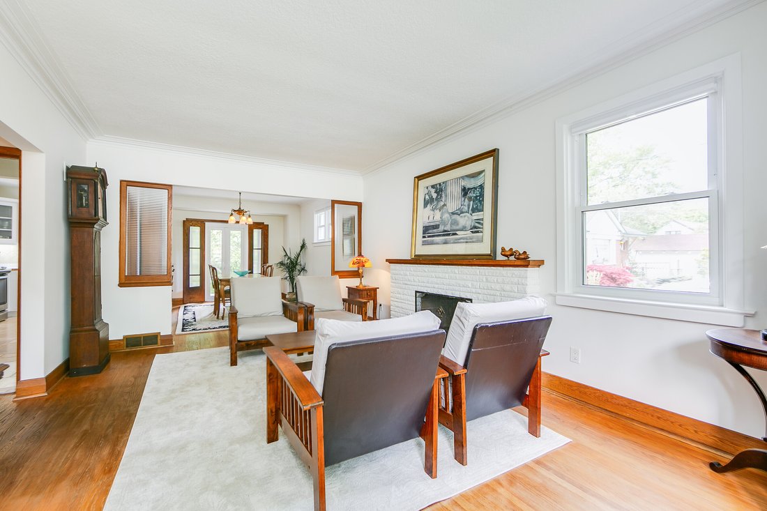 House in Toronto, Ontario, Canada 5 - 15737720