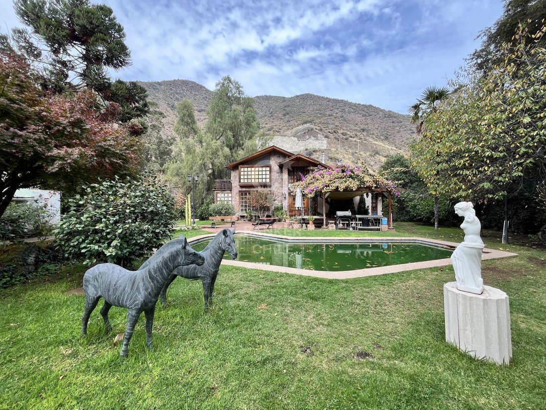 House in Lo Barnechea, Santiago Metropolitan Region, Chile 1 - 15737054