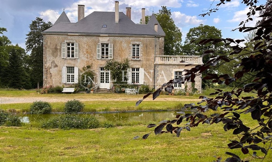 Elegant 19th Century Chateau In The Vendean Bocage