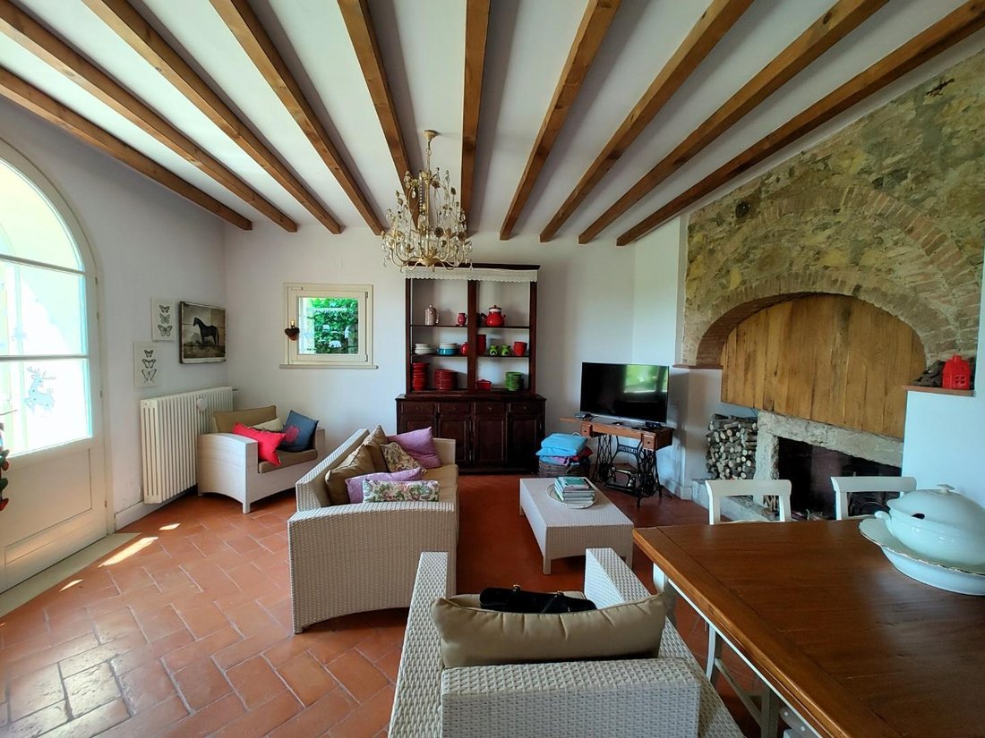Villa in Colognole, Collesalvetti, Tuscany 1 - 15738633