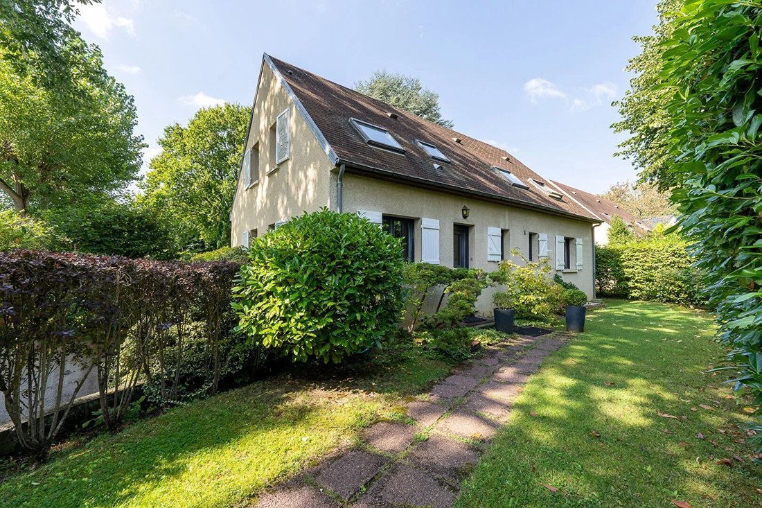 House in Plateau Thery-Centre Ancien, Vaucresson, France 4 - 15292361