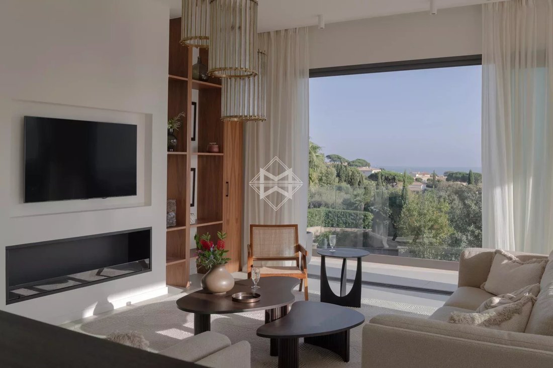 Villa in Ville-Les Saquedes-Le Bouillonnet, Sainte-Maxime, France 4 - 15738154